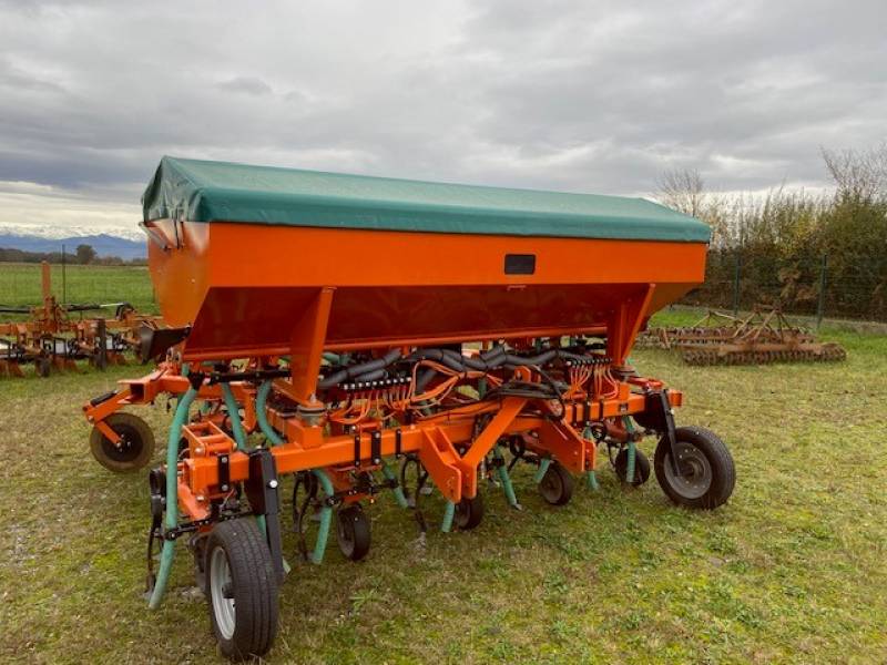 Matériels agricoles prêts à être livré TOULOUSE