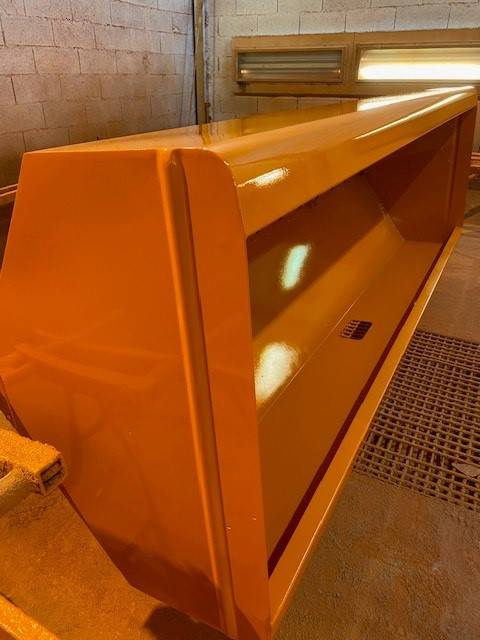 Peindre matériels agricoles avec pistolet électrostatique GRACO 64